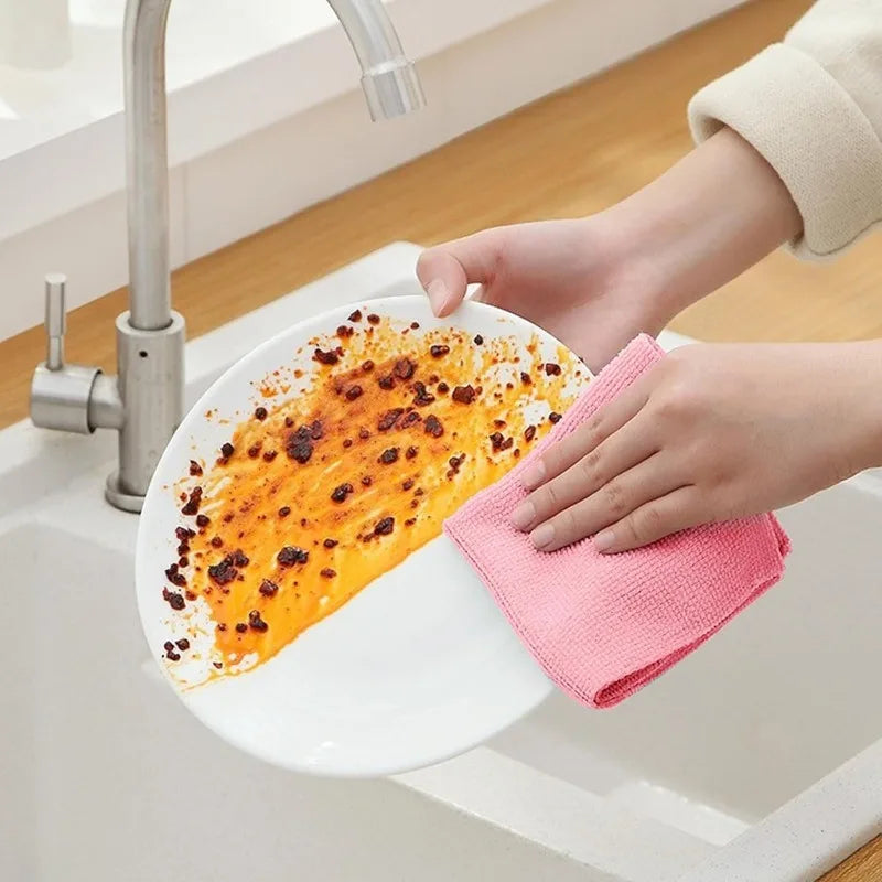 1Box/40pcs Microfiber Cleaning Cloth,Disposable Lint Free Towels, Bulk Rags in a Box for Home Kitchen and Car, 8 Inch X 8 Inch.