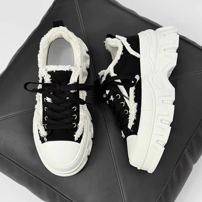 Men's Thick-sole Casual shoes Four Season New Breathable Light Heighten Soft-sole Comfort Outdoor Walking Fashion Joker Sneakers