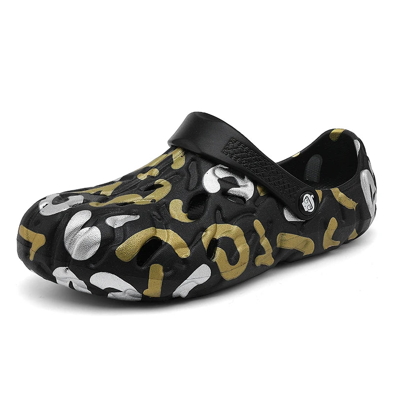 Summer New EVA Breathable lightweight men's Casual Slip on Beach Sandals Waterproof Garden Shoes outdoor hollow walking slippers
