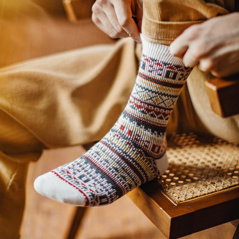 Maden Men's Vintage Fair Isle 4 Pairs Socks Pattern Mid-Calf Knit Socks Thermal Warm Long Socks for Fall and Winter & Christmas