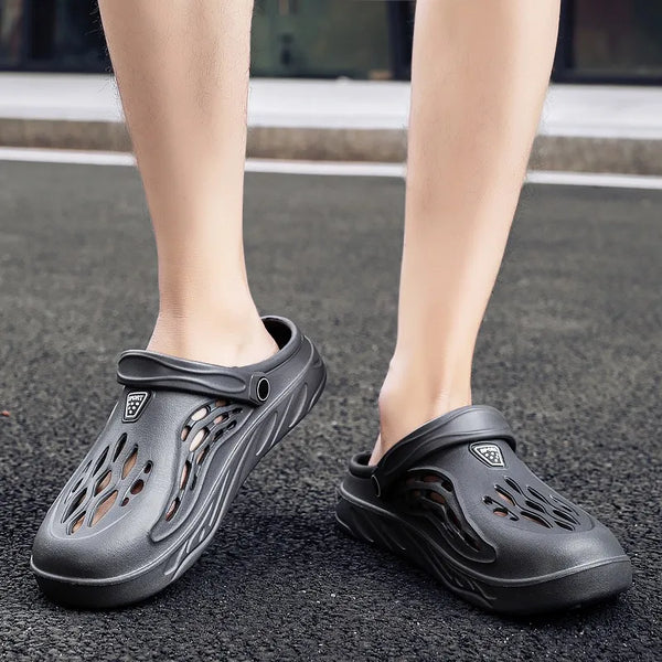 Couple���s Summer new casual slippers Outdoor Hole Shoes Fashion Casual Men Women Breathable Non slip Light Comfort Beach Sandals