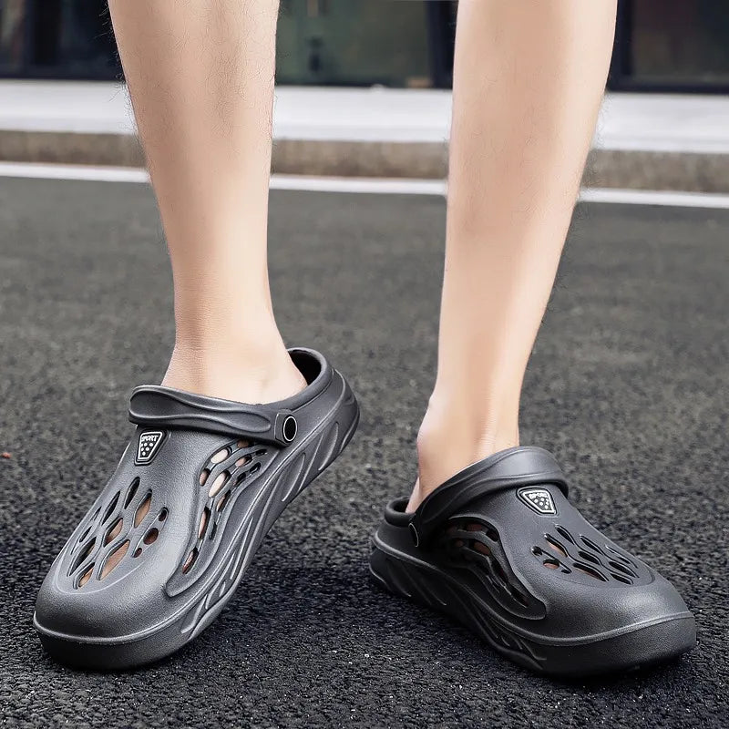 Couple���s Summer new casual slippers Outdoor Hole Shoes Fashion Casual Men Women Breathable Non slip Light Comfort Beach Sandals