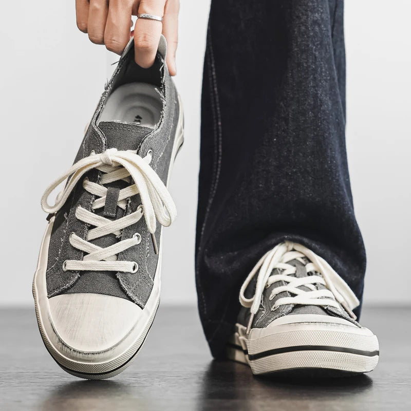 Men's fashion concise casual canvas shoes four seasons new breathable light soft-sole comfort outdoor walking sports board shoes