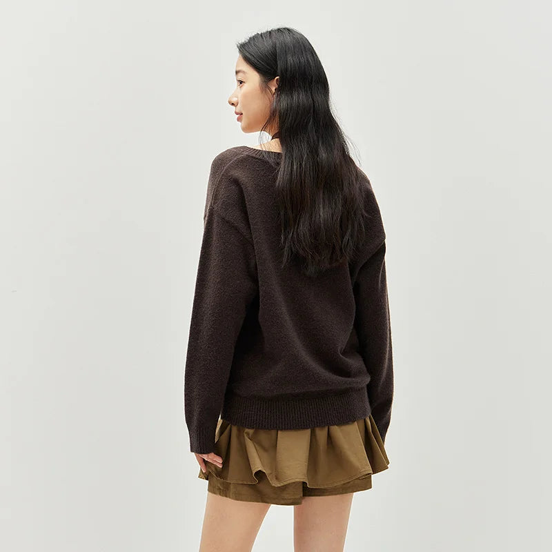 Semir Elegant Sweater Knit Women VNeck Halter Loose Fit Embroidered Bow Sweet 2025 Winter Soft Comfortable Stylish Top