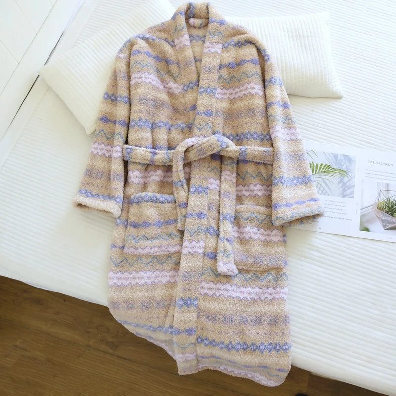 Retro Print Thickened Female Flannel Long Robes Sleepwear Winter Soft Coral Fleece Bathrobe 2026 New Warm Nightwear Homewear
