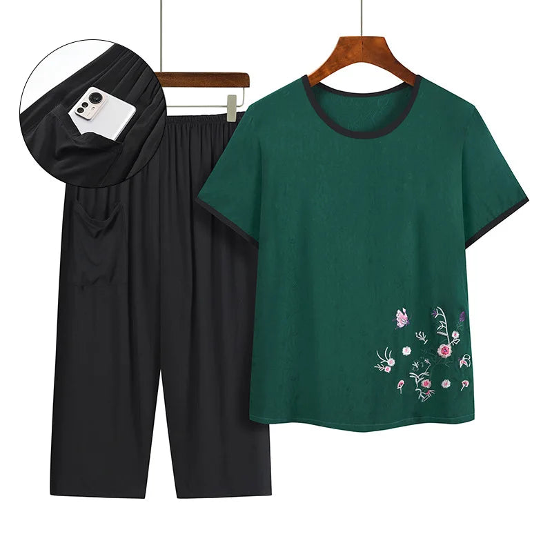 New Women Pyjamas Middle Aged Elderly Mother Pajamas Summer Short Sleeve Capri Pant Sleepwear Set Cotton Grandma's Home Clothes