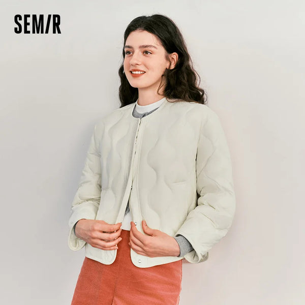 អាវក្រៅ Semir សម្រាប់នារី ធន់នឹងទឹក ទម្ងន់ស្រាល ៩០ ភាគរយ កអាវមូល សមល្មម រលុង រចនាស្អាតសម្រាប់រដូវរងា ឆ្នាំ២០២៦
