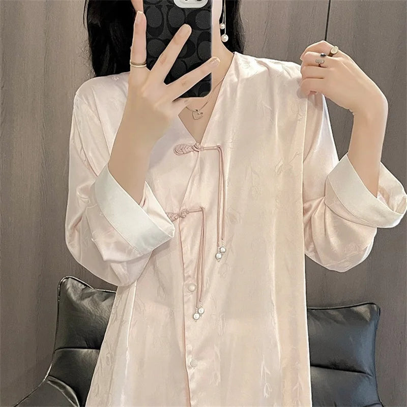 ឈុតគេង Pijama Feminino ម៉ូដថ្មី ឈុតគេងសូត្រ Satin រចនាប័ទ្មបុរាណ សម្លៀកបំពាក់ផ្ទះ រដូវស្លឹកឈើជ្រុះ រដូវរងា ឈុតគេងសម្រាប់ស្ត្រី ស្លៀកគេង