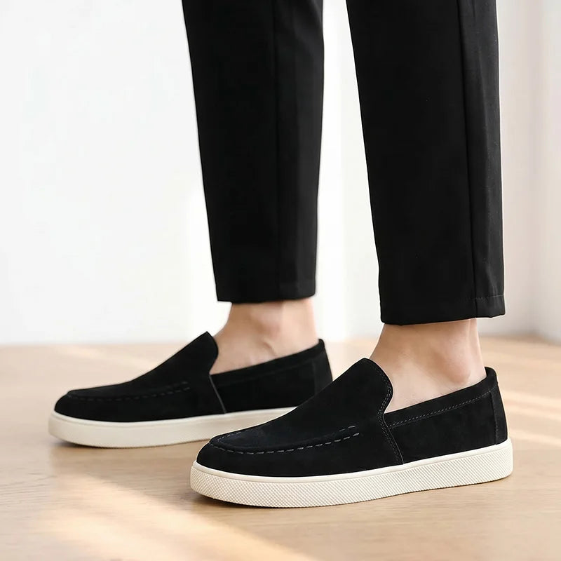 Men's slip on casual shoes four season new breathable soft-sole non-slip comfort outdoor walking shoes fashion sports board shoe
