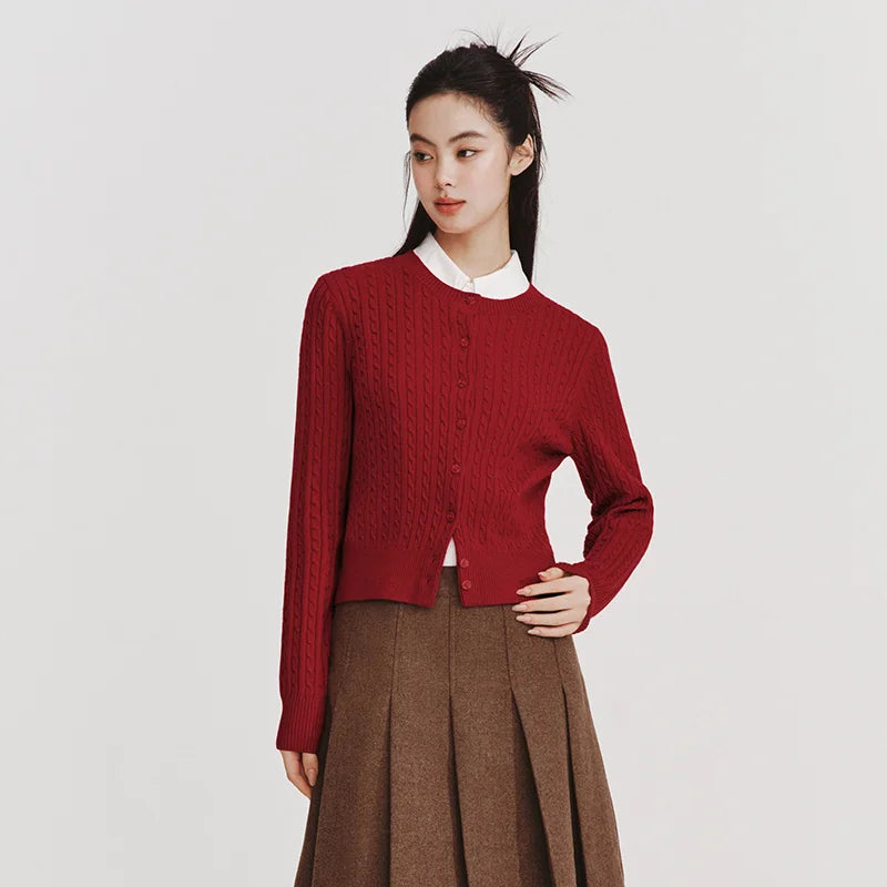 Semir Chic Cardigan Women 2026 Spring Short Cable Knit Crew Neck New Year Style Casual Comfortable Fashion Knitwear Top