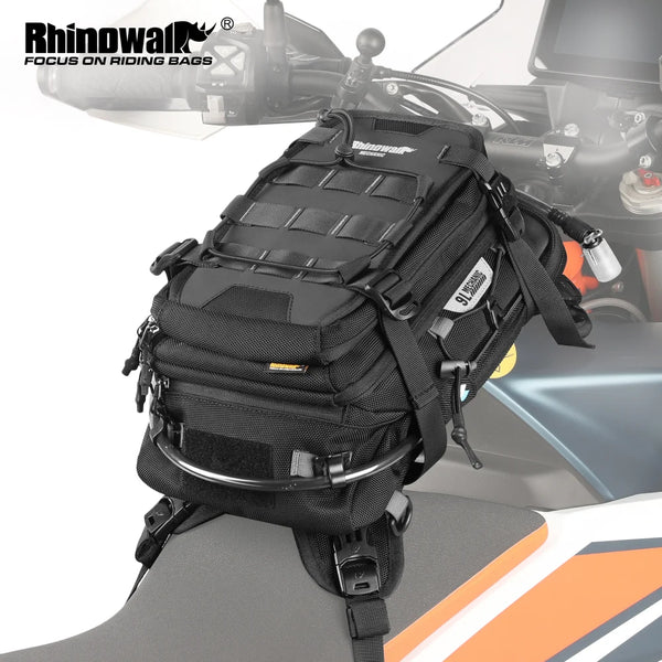 កាបូបដាក់ធុងសាំងម៉ូតូ Rhinowalk ទំហំ 9 លីត្រ កាបូបស្ពាយងាយស្រួលប្រើ មានស្រោមការពារភ្លៀង កាបូបទឹកទំហំ 1.5 លីត្រ ប្រព័ន្ធ MOLLE ច្រើនបន្ទប់