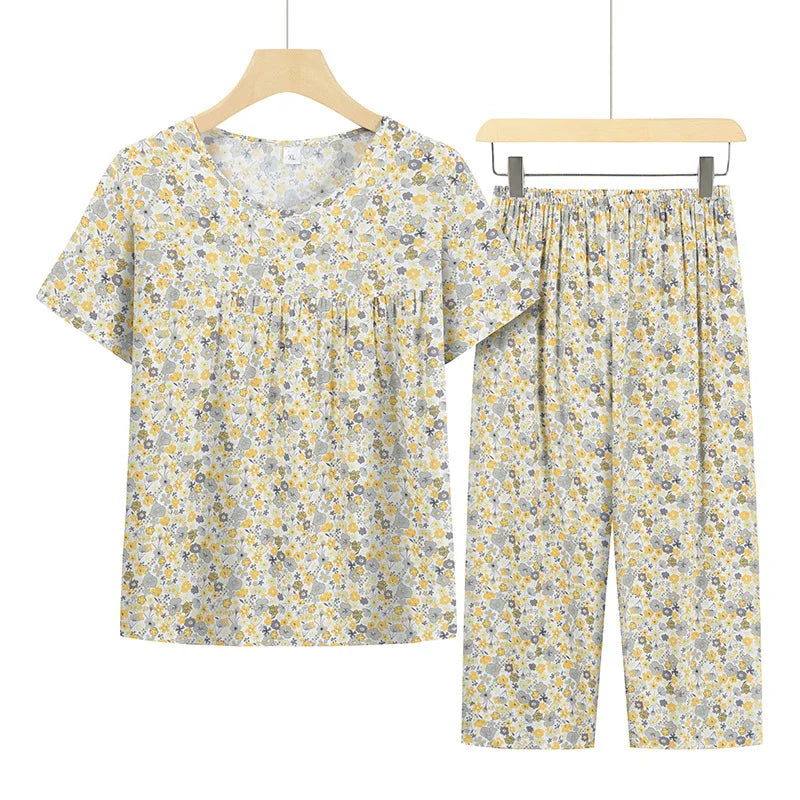 Grandma Short Sleeve Capri Pants Suit Printed Summer Pyjamas Female Cotton Rayon Nightwear Pajamas Set New Women Pijamas 4XL