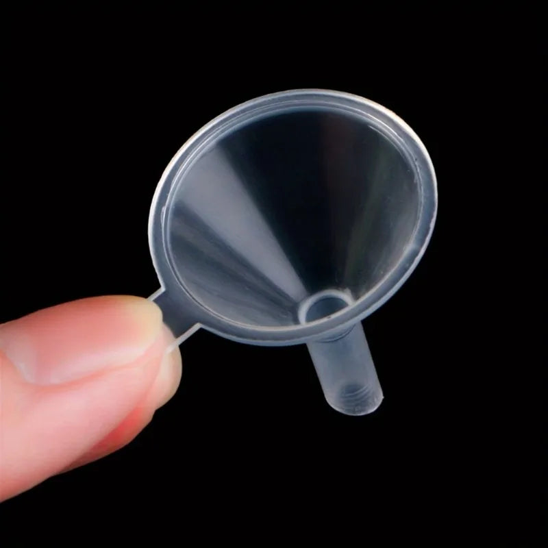 3pcs Mini Funnels,Small Clear Plastic Funnels for Bottle Filling,Perfume,Essential Oils,Arts And Crafts Supplies.Allocation tool