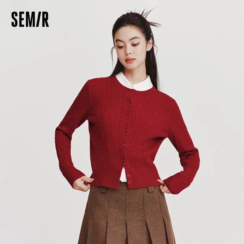 Semir Chic Cardigan Women 2026 Spring Short Cable Knit Crew Neck New Year Style Casual Comfortable Fashion Knitwear Top