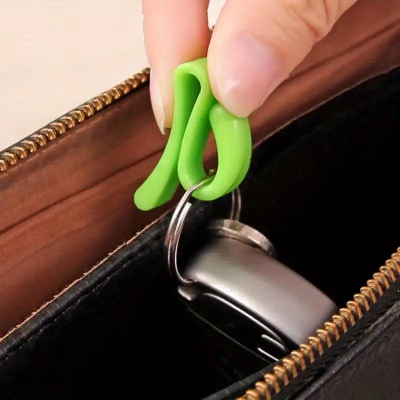 4-Pack Anti-Loss Key Hooks, Space-Saving Plastic Design for Quick Bag/Home/Car Organizing