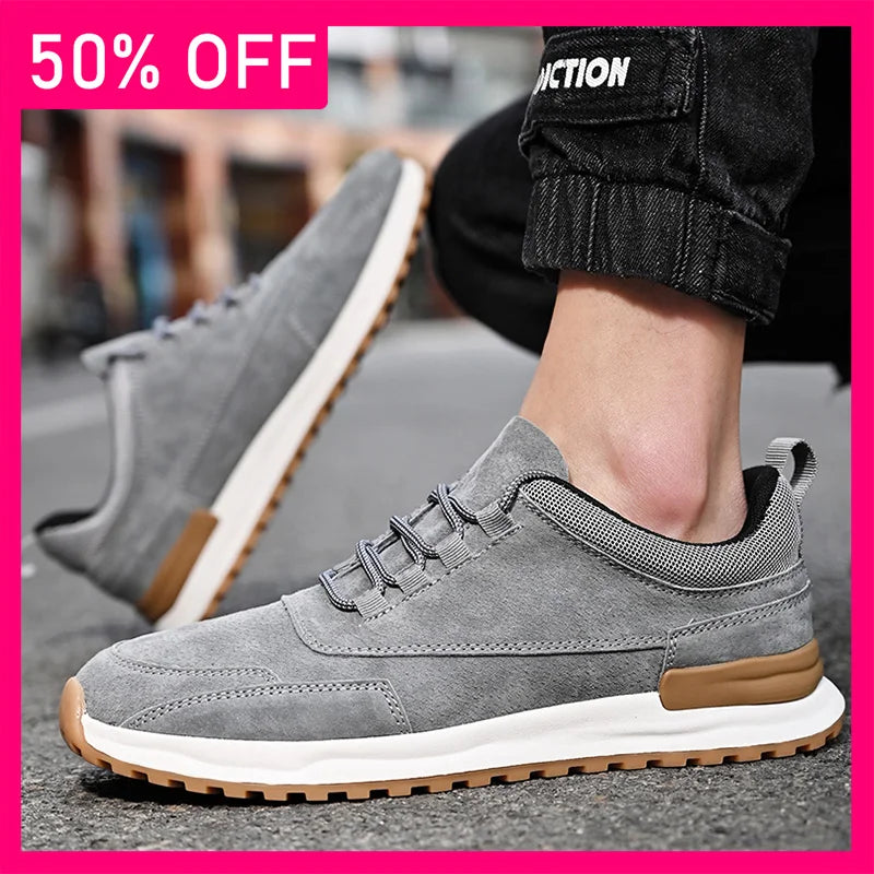 Men Sports Shoes Fashion Wear-resistant Leather Versatile Street Fitness Sports Shoes New Flat Bottomed Anti Slip Running Shoes