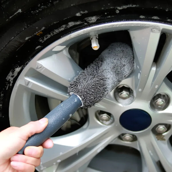 1pc Microfiber Car Tire Brush With Long Handle, Car Wheel Hub Brush,Car Maintenance, Cleaning Supplies.for Cars, motorcycles.