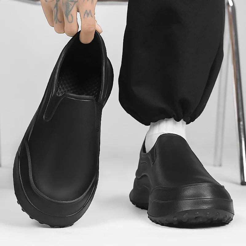 Hotel Chef Shoes Summer New Light Waterproof Non-Slip Oil-Proof Kitchen Work Shoes Men's Fashion Casual EVA Outdoor Walking Shoe