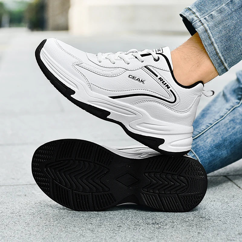 Men's Plus-Size Light Casual Sneakers Four Seasons New Breathable Soft-Sole Non-Slip Outdoor Running Shoes Student Sports Shoes
