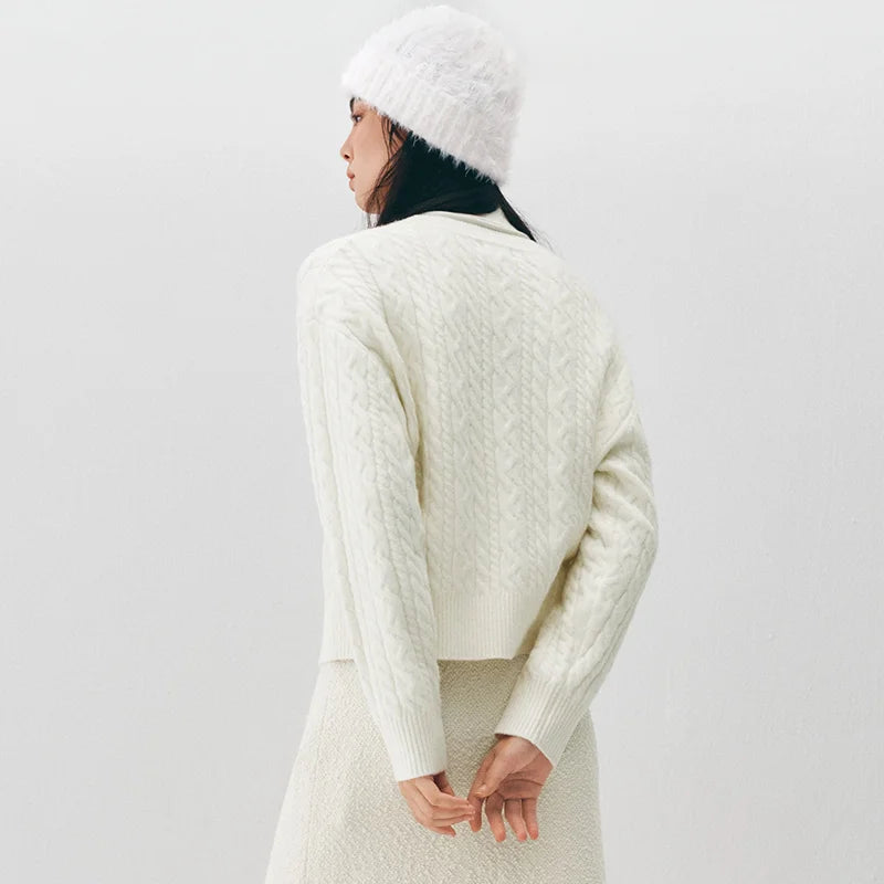 Semir Women Sweater Crew Neck Cropped Length Soft Touch 2026 Winter Warm Knit Everyday Style Layering Wear Clean Silhouette