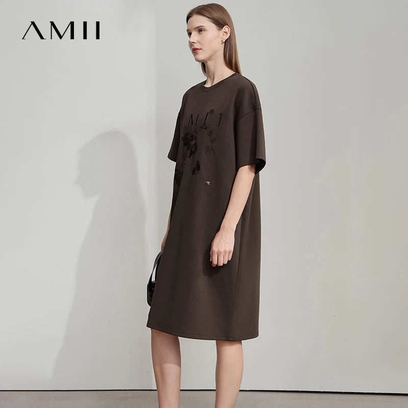 រ៉ូប Amii Minimalism រលុងរដូវក្តៅឆ្នាំ ២០២៥ សម្លៀកបំពាក់នារីថ្មីសម្រាប់ការិយាល័យ ស្បៃកប្បាស ប៉ាក់ ស្រួលពាក់ 12512001