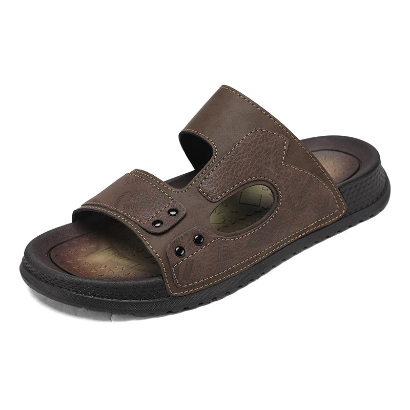 Men's casual slip-on slippers New summer soft-sole anti-slip outdoor walking beach shoe breathable light fashion sports slippers