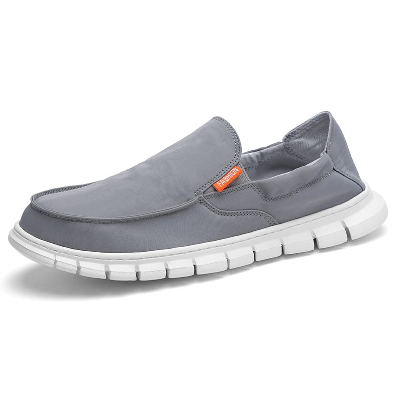 Mens Walking Shoes 2025 New Lightweight Low Cut Luxury Design Fashion All Season Wear Travel Sports Shoes Trendy Sneakers Men