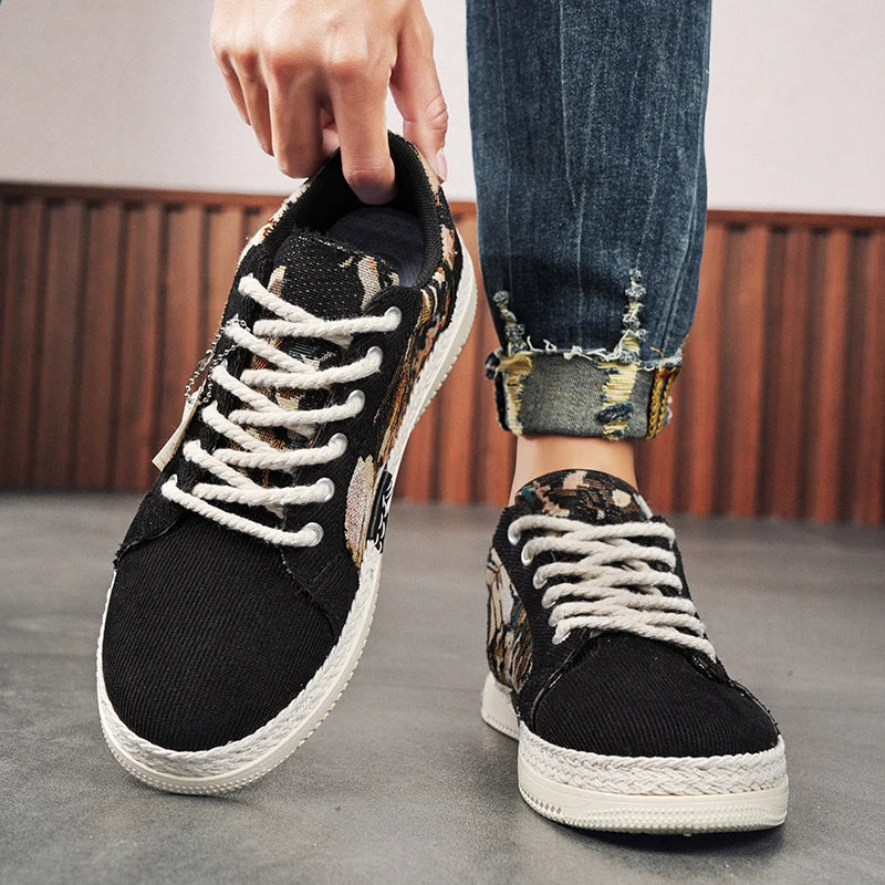 Men's Canvas Casual Shoes Spring and Autumn New Breathable Soft-Sole Outdoor Flat Walking Shoes Fashion Joker Sports Board Shoes