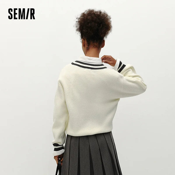 អាវយឺតប៉ាក់ Semir សម្រាប់នារី ក V ស្មាធ្លាក់ រាងរលុង រចនាបែបសាមញ្ញ 2026 សម្លៀកបំពាក់ប្រចាំថ្ងៃរដូវរងាថ្មី