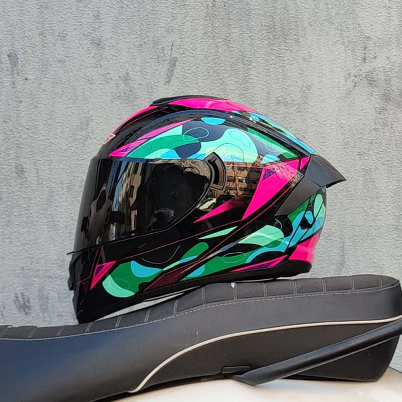Full Face Motorcycle Helmet with Dual Lens Stylish Fast Release Racing Helmet Moto DOT Approved LVS-701