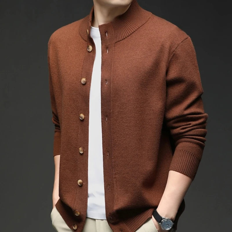 Casual Men's Cardigan Sweater: Model - Styled Look for Seasonal Elegance