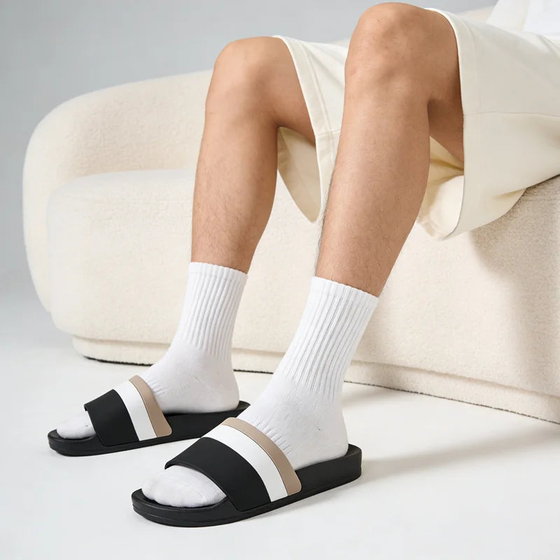 Men's fashion slip on slippers summer new soft-sole anti-slip comfort breathable lightweight casual slippers outdoor beach shoes