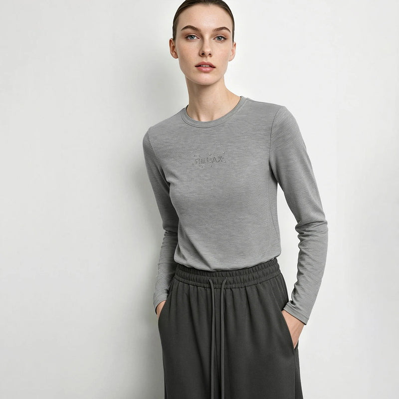 Amii Women's Long Sleeve Top 2026 Autumn New Letter Embroidered Elastic Women's T-shirt Round Neck Basic Versatile Tee 12613006