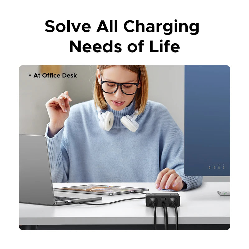 UGREEN 8 in 1 Power Strip US Plug 4 AC Outlets 3 USB-A 1 USB-C 2500W Fast Charger Surge Protector Short Circuit Indicator Light