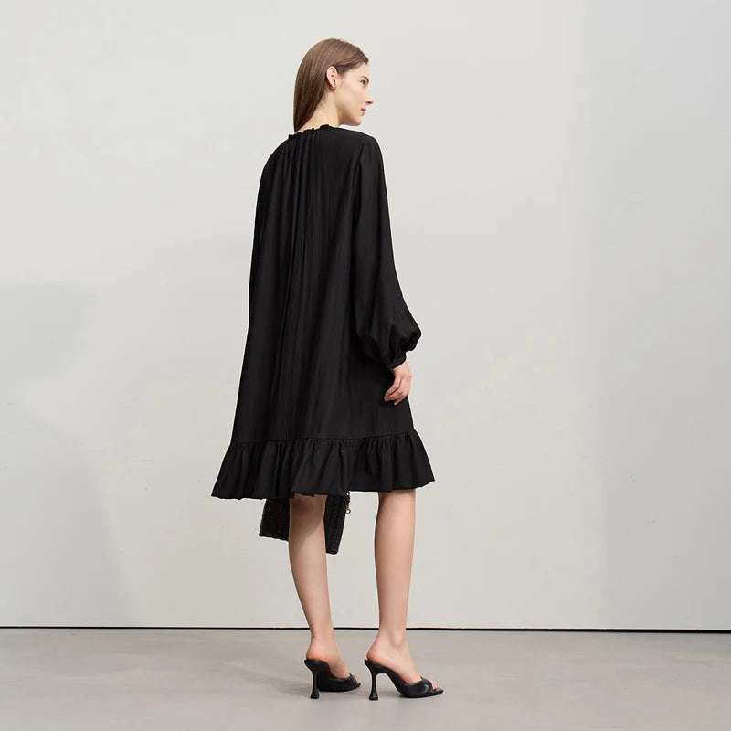 Amii Midi Dresses 2026 Autumn New Solid Color Vacation Style V-neck Lace-up Long Sleeve Loose Pleated Female Dresses 12641046