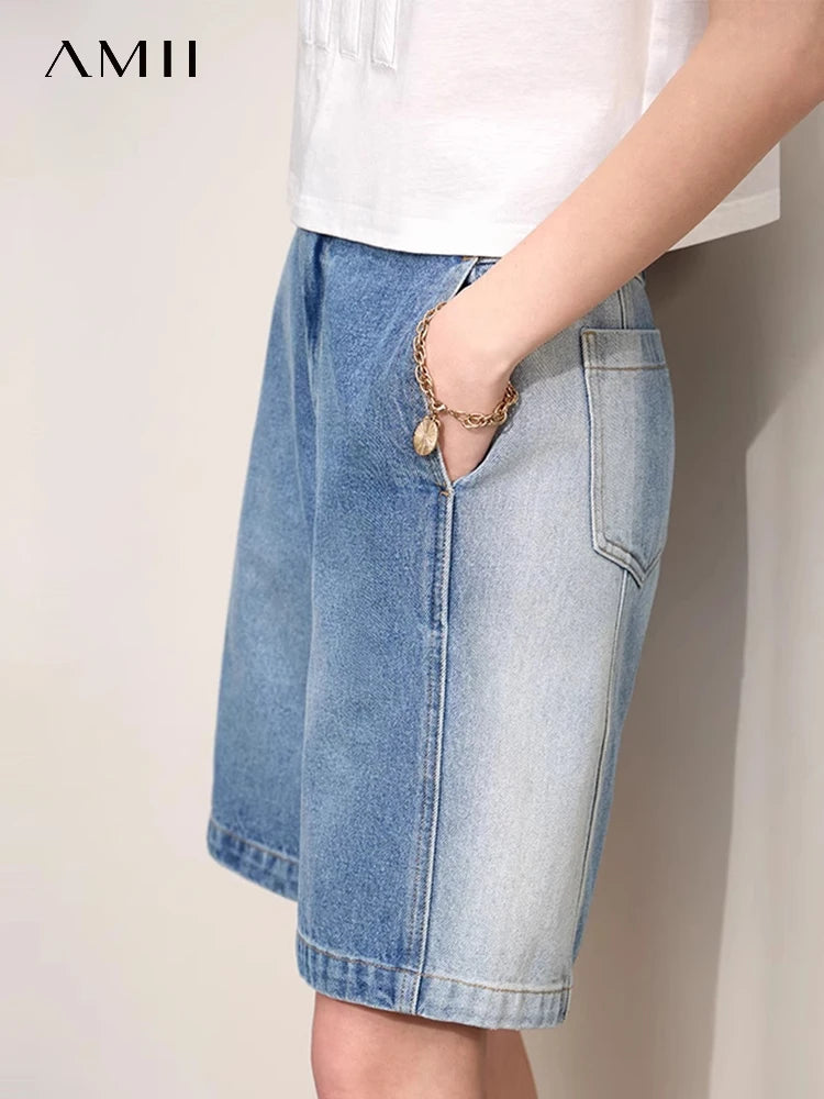 ខោខូវប៊យ Amii Minimalism 2024 សម្រាប់នារី ខោខ្លីរដូវក្តៅ ខោ Denim ថ្មី បែប Contrast Stitching Wash ខោកប្បាស ខោទាន់សម័យ 12422039