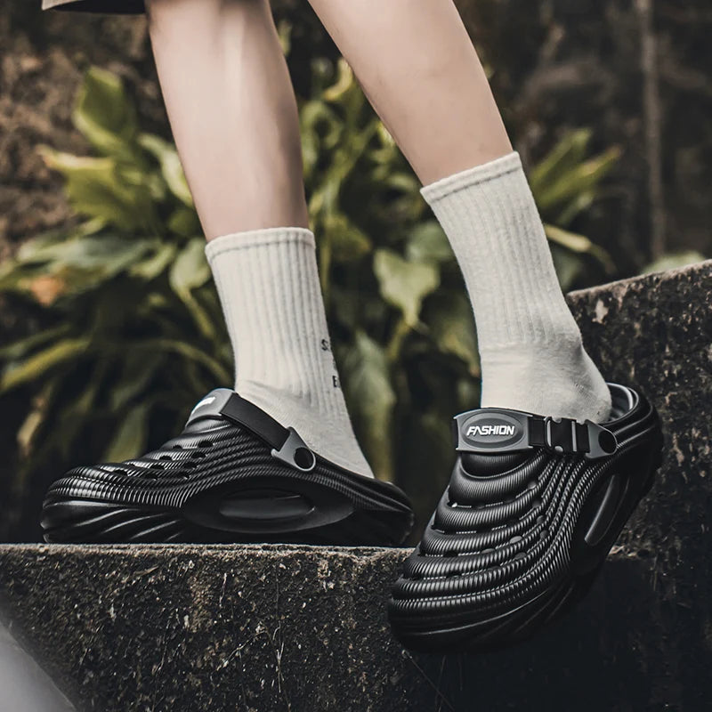 Men's Casual Hole Shoes Summer New Breathable Soft-Sole Non-Slip Unisex Outdoor Beach Shoes Fashion Sports Dual-Purpose Slippers