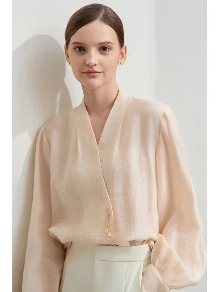អាវ AMII Minimalist Chiffon សម្រាប់នារី រដូវស្លឹកឈើជ្រុះ ឆ្នាំ២០២៥ អក្សរសាស្ត្រ Retro ស្រាល ខ្យល់ចេញចូលបាន ធ្វើពីក្រណាត់ទេសឯក Lycra ប៊ូតុងរលុង 12541094