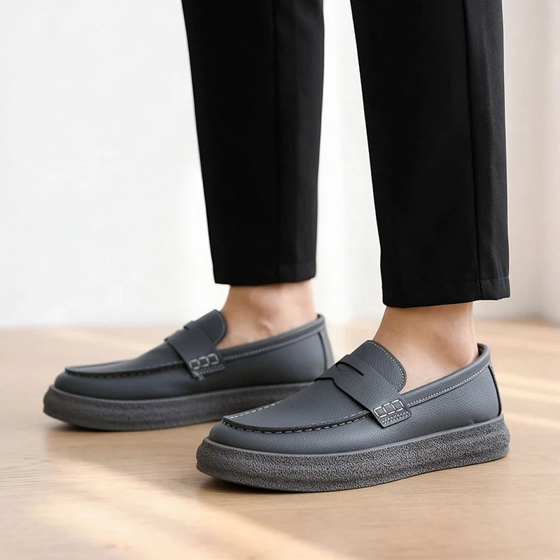 Men's slip on casual shoes four seasons new breathable light soft-sole comfort walking fashion youth outdoor sports board shoes
