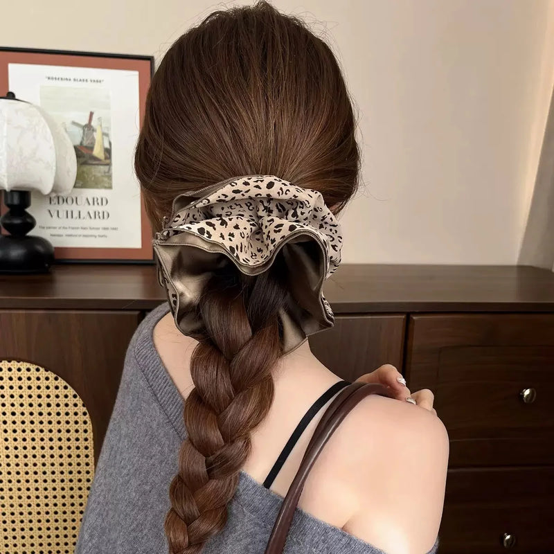 2026 New Elegant Scrunchie Hair Rope For Women Luxury Bun Maker Hair Tie Flower Headwear Elastic Ponytail Holder
