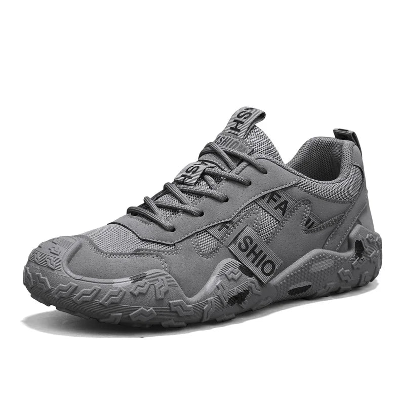 Men's casual sneakers four seasons new breathable soft-sole anti-slip light comfort outdoor running shoes tooling sports shoes