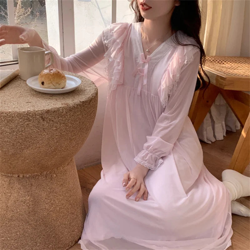 រ៉ូបរាត្រី Princess Sweet សម្រាប់នារី ក V ដៃវែង ស្លៀកនៅផ្ទះ រដូវរងា សម្លៀកបំពាក់សម្រាប់នារីៗ រ៉ូបរាត្រីបែប Modal Mesh Lace