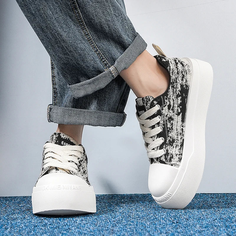 Men's canvas Thick sole casual shoes Four seasons new breathable light soft-sole outdoor walking shoes comfort sports board shoe