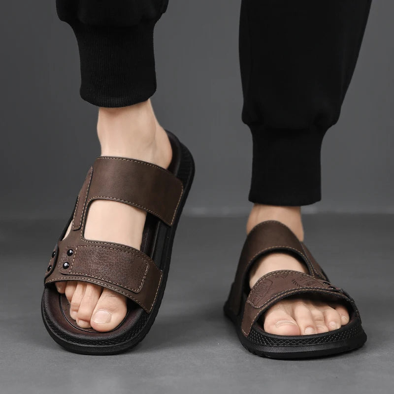 Men's casual slip-on slippers New summer soft-sole anti-slip outdoor walking beach shoe breathable light fashion sports slippers