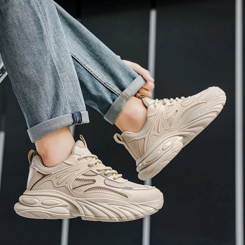 Men's Light Breathable Casual Sports Shoes Four Seasons New Soft Sole Anti-Slip Fashion Outdoor Running Shoes Students Sneakers