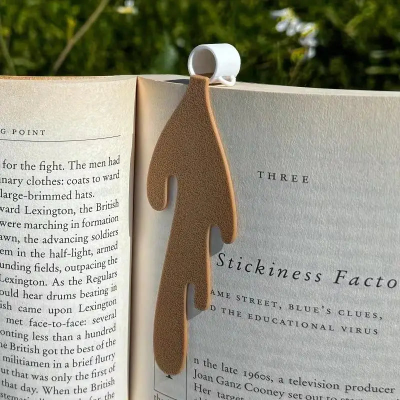 1pcs Coffee Cup-Shaped Leather Bookmark – Durable Page Marker, Gift for Book Lovers & Enthusiasts