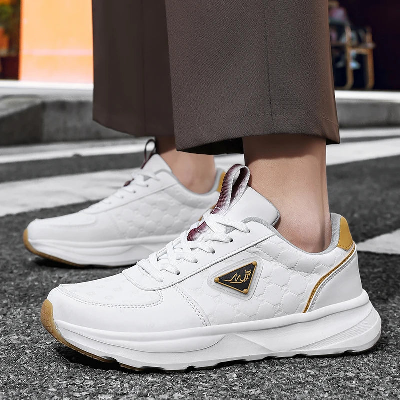 Men's Wide palm casual shoes four season new soft-sole non-slip comfort outdoor walking shoes fashion Joker sneakers borad shoes