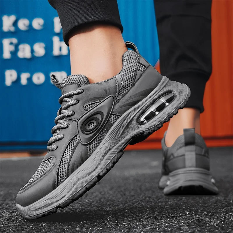 Men's breathable casual sports shoes Four seasons new soft sole non-slip outdoor racing running shoes student speed sports shoes