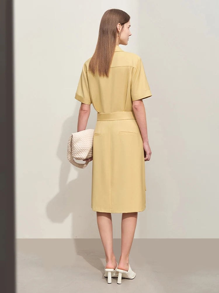 រ៉ូប Amii Minimalism Women រដូវស្លឹកឈើជ្រុះឆ្នាំ ២០២៤ រ៉ូបថ្មី Lapel False Two-piece រចនាប័ទ្ម Safari ដៃខ្លីសម្រាប់នារី ខ្សែរ៉ូប Retro 12441222