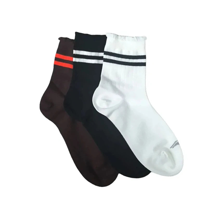 ស្រោមជើងកីឡា Li-Ning Unisex ៣គូ ទំហំ ២២-២៨សង់ទីម៉ែត្រ កប្បាស ៥៩.៣% ប៉ូលីអេស្ទ័រ ៣៦.៩% អេឡាស្តង់ ៣.៨% ស្រោមជើង LiNing បុរស និងស្ត្រី AWTV១៣៣